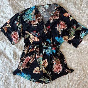 VERONICA M. Tropical Print Romper Size Small